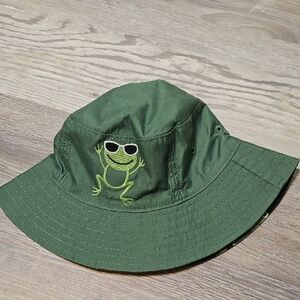 Gymboree Reversible Green Navy Bucket Hat with Frog Embroidery Summer Baby 12-24